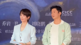 光溜溜的美女素材图片